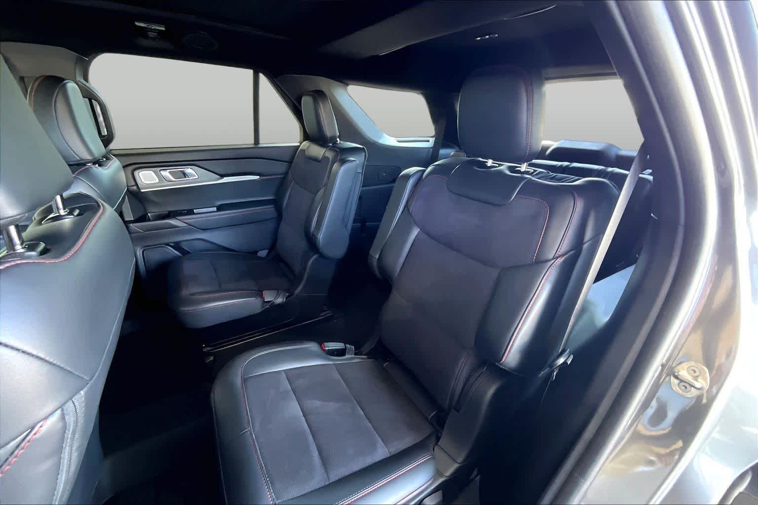 Used 2025 Carbonized Gray Metallic Ford ST image 21