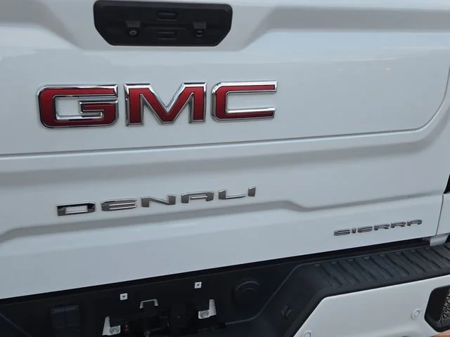 Used 2023 Summit White GMC Denali image 5