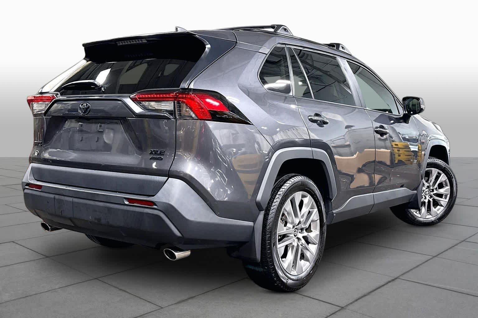 Used 2024 Magnetic Gray Metallic Toyota XLE Premium image 13