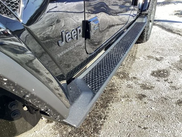 New 2026 Black Clearcoat Jeep 4-DOOR SAHARA image 17