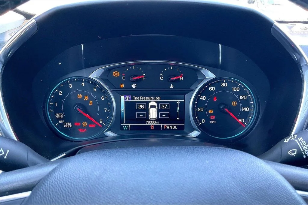 Used 2018 Beige Chevrolet Premier image 12