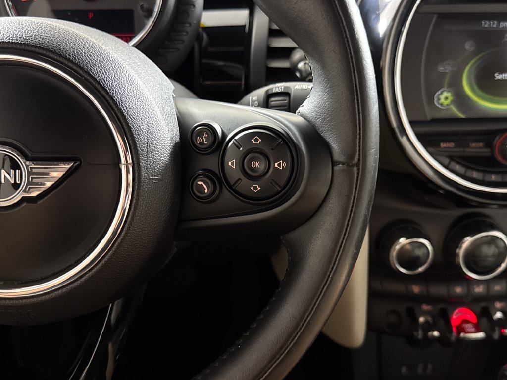 Used 2016  MINI Base image 14