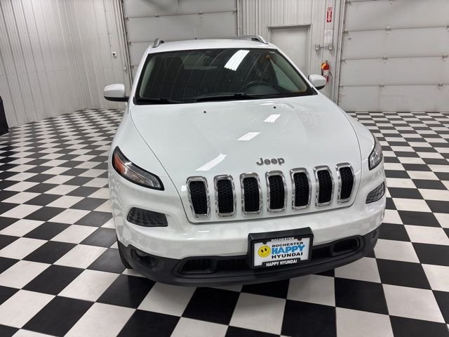 Used 2015 Jeep Cherokee Latitude with VIN 1C4PJMCSXFW631070 for sale in Rochester, Minnesota