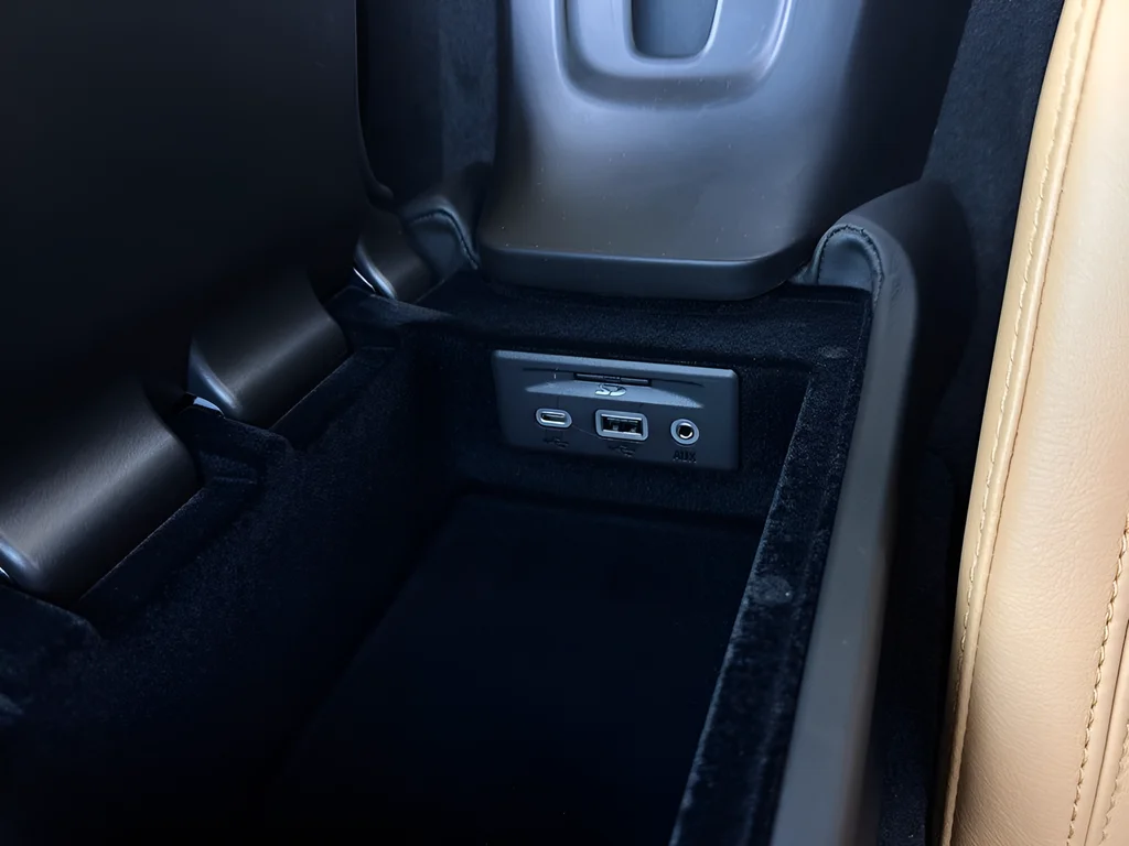 2020 Chevrolet Corvette 3LT - Photo 15