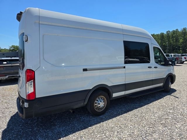 Used 2024 Oxford White Clearcoat Ford Base image 7