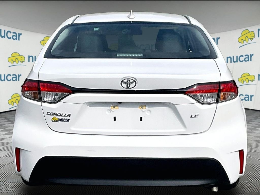 Used 2025 White Toyota LE image 5