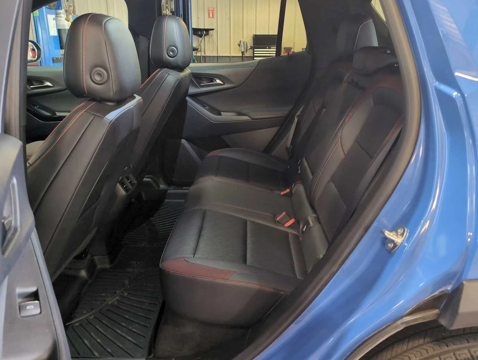 Used 2025 Reef Blue Metallic Chevrolet RS image 24