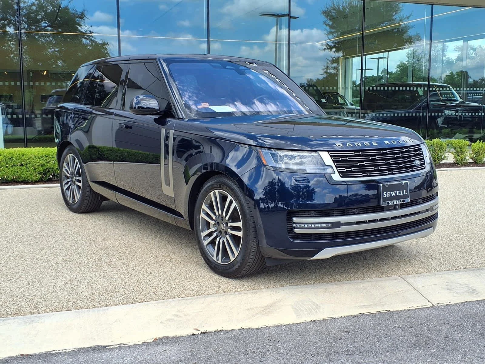 Certified Used 2023 Portofino Blue Metallic Land Rover SE image 4