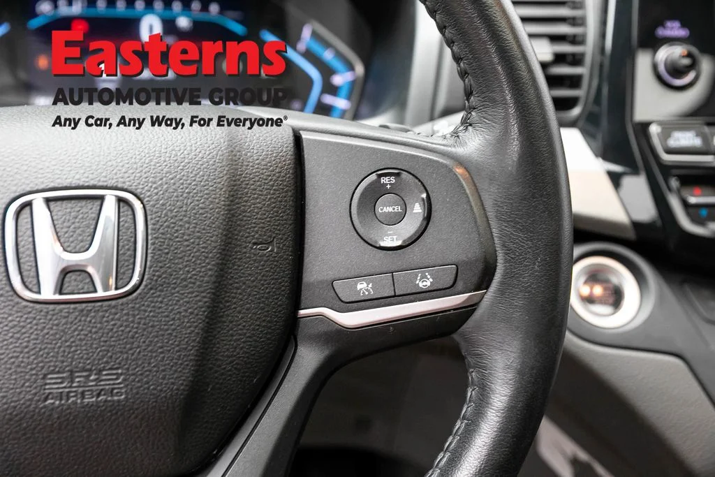 Used 2023 Silver Honda EX-L image 16