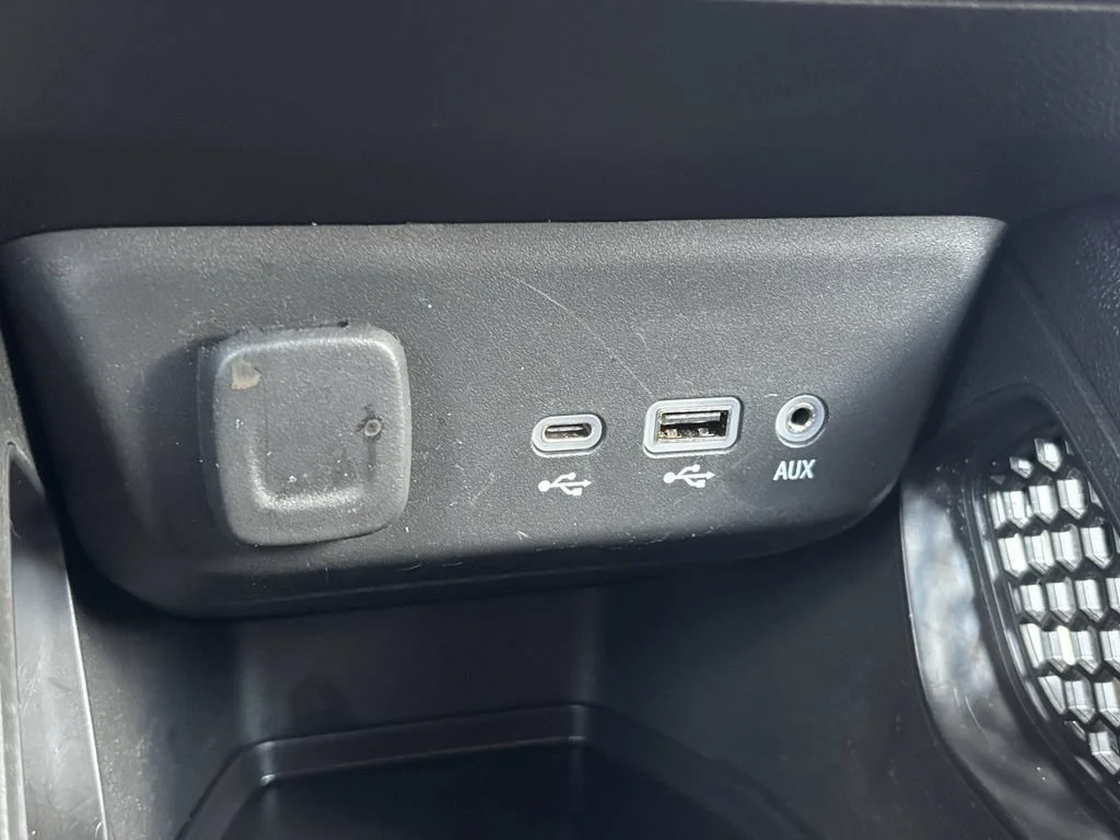 Used 2021 SATIN STEEL METALLIC Chevrolet LT image 28