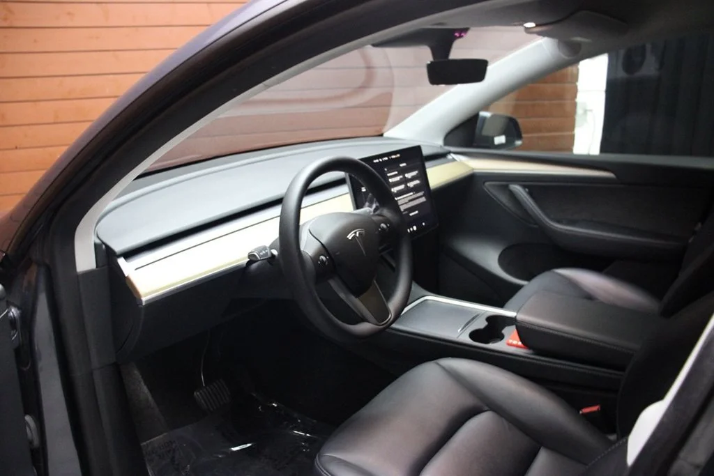 Used 2023 Solid Black Tesla Long Range image 17