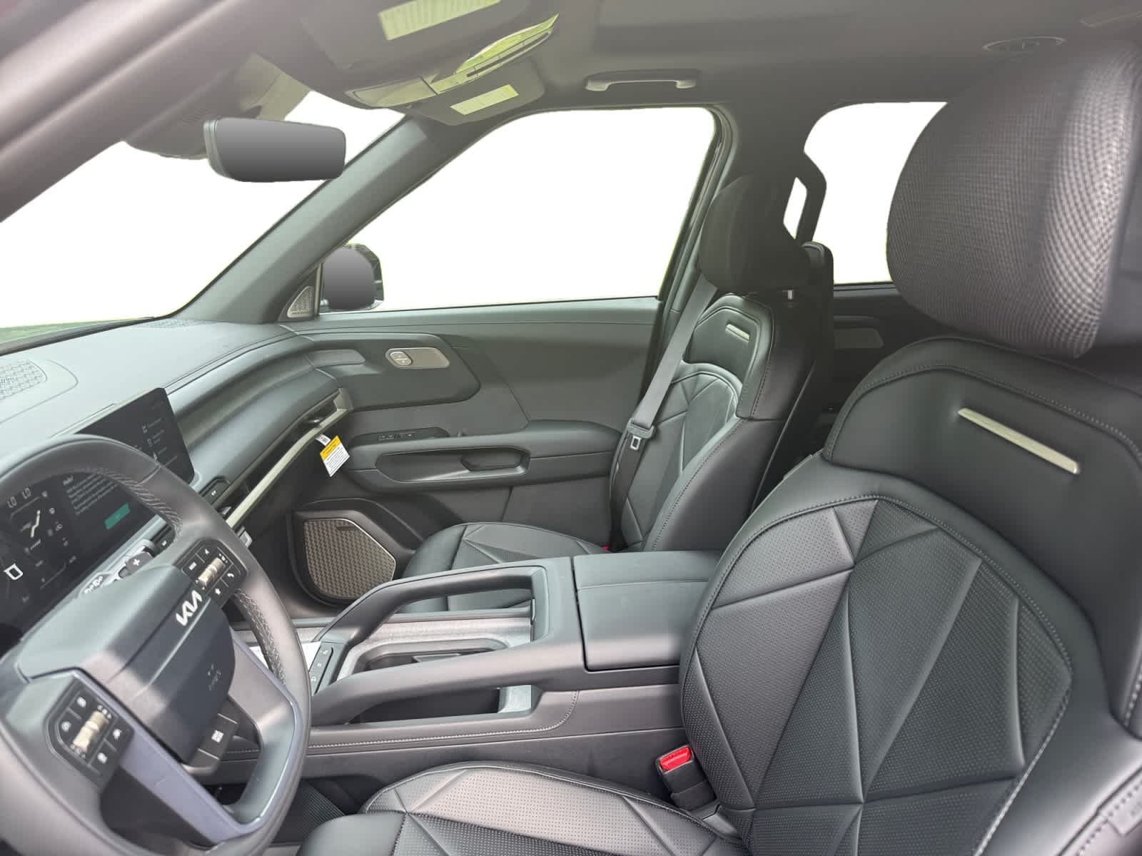 New 2027 Ebony Black Kia SX image 11