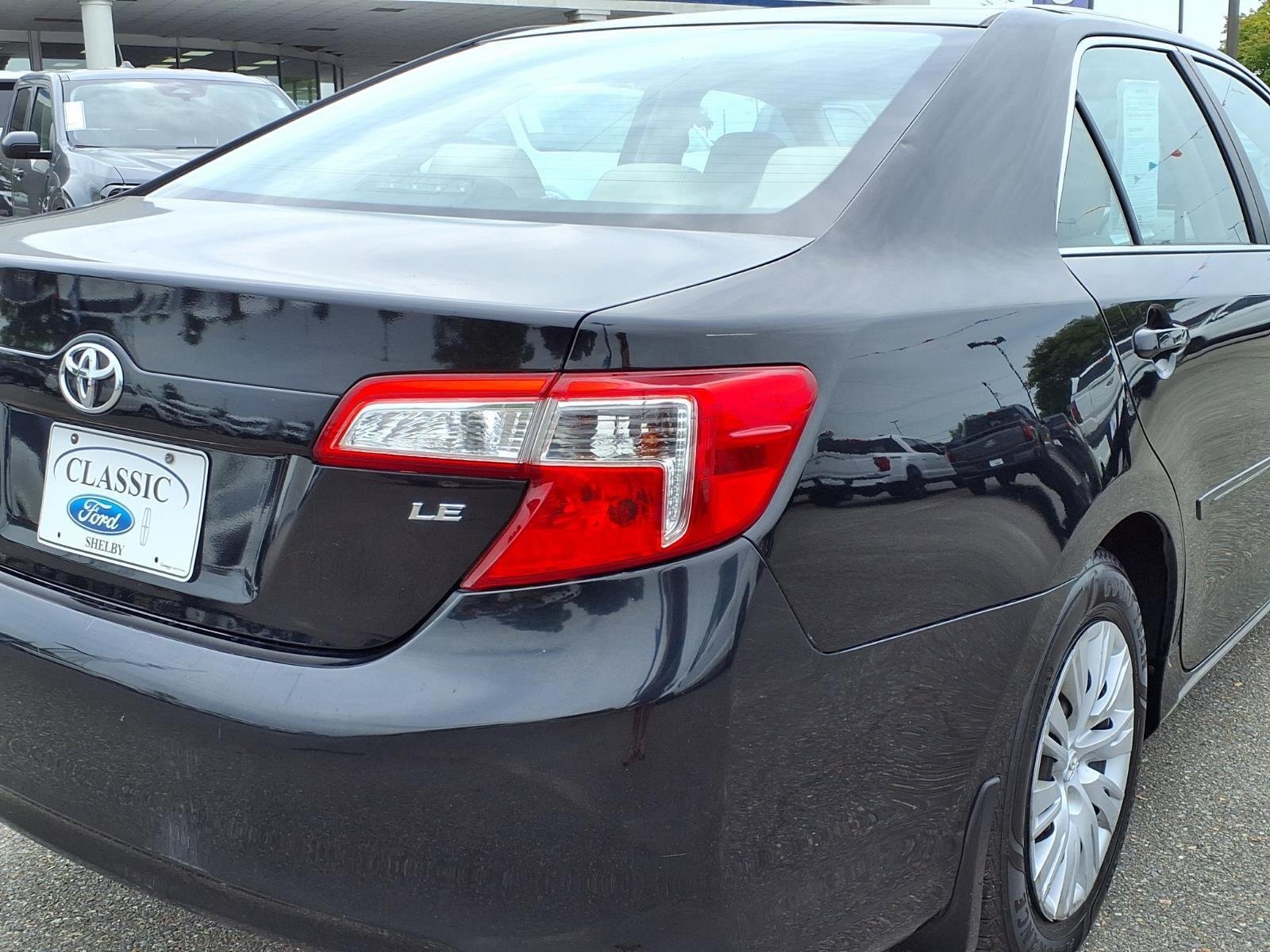 Used 2012 Attitude Black Metallic Toyota LE image 17