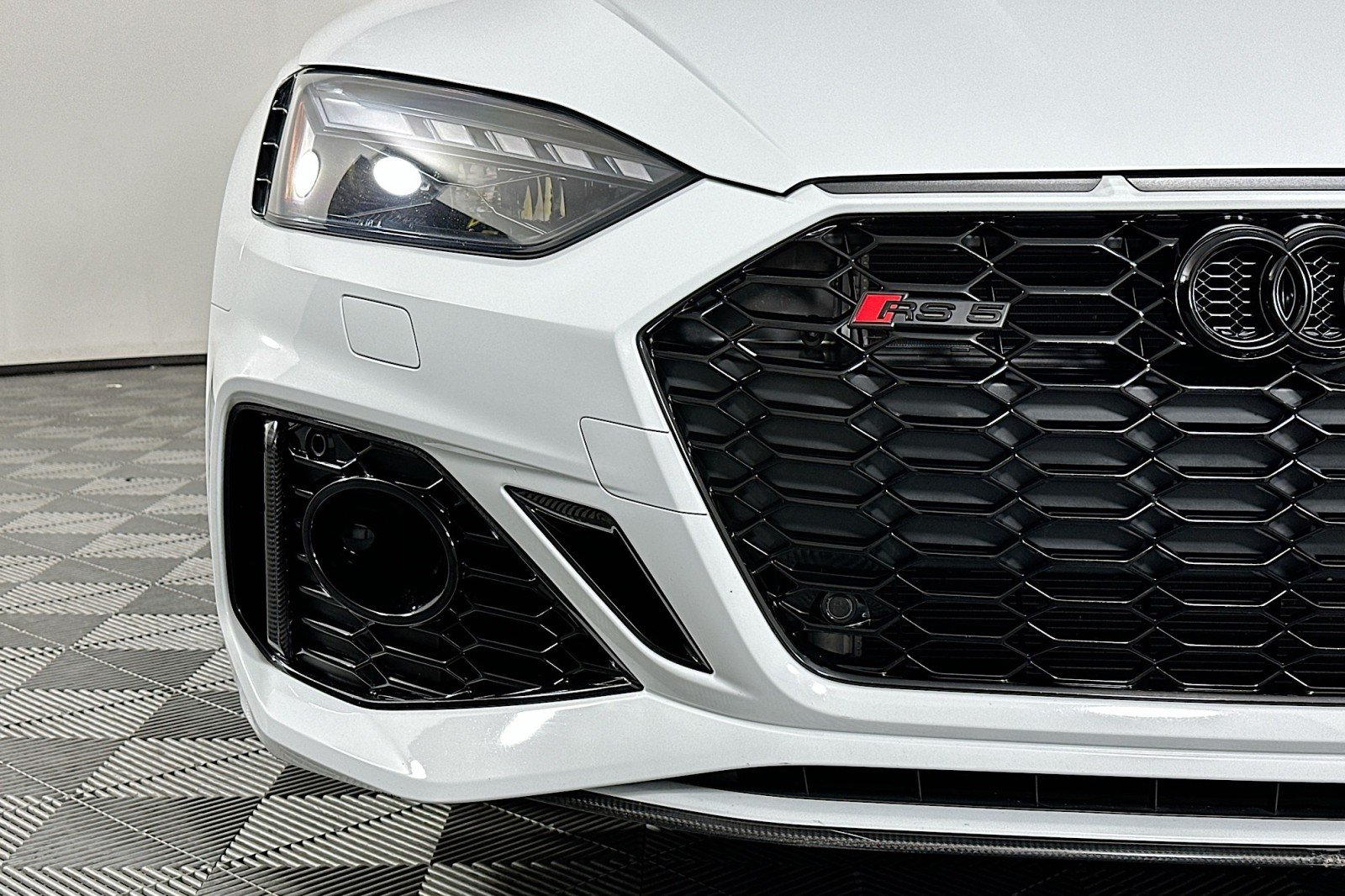 Used 2023 Glacier White Metallic Audi  image 16