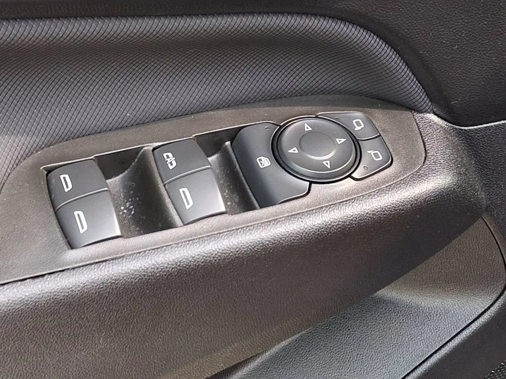Used 2024 Mosaic Black Metallic Chevrolet RS image 17