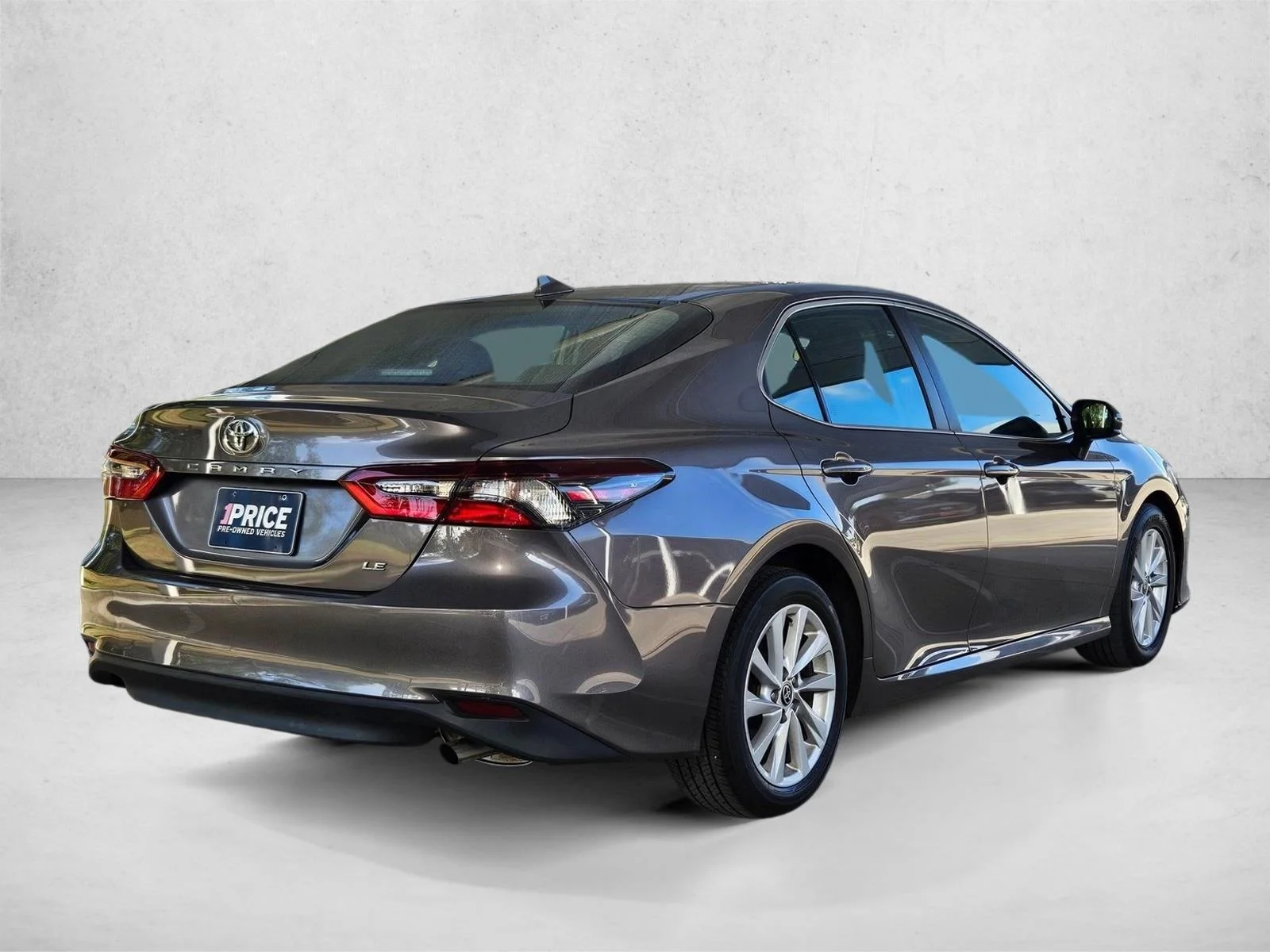 Used 2023 Predawn Gray Mica Toyota LE image 8