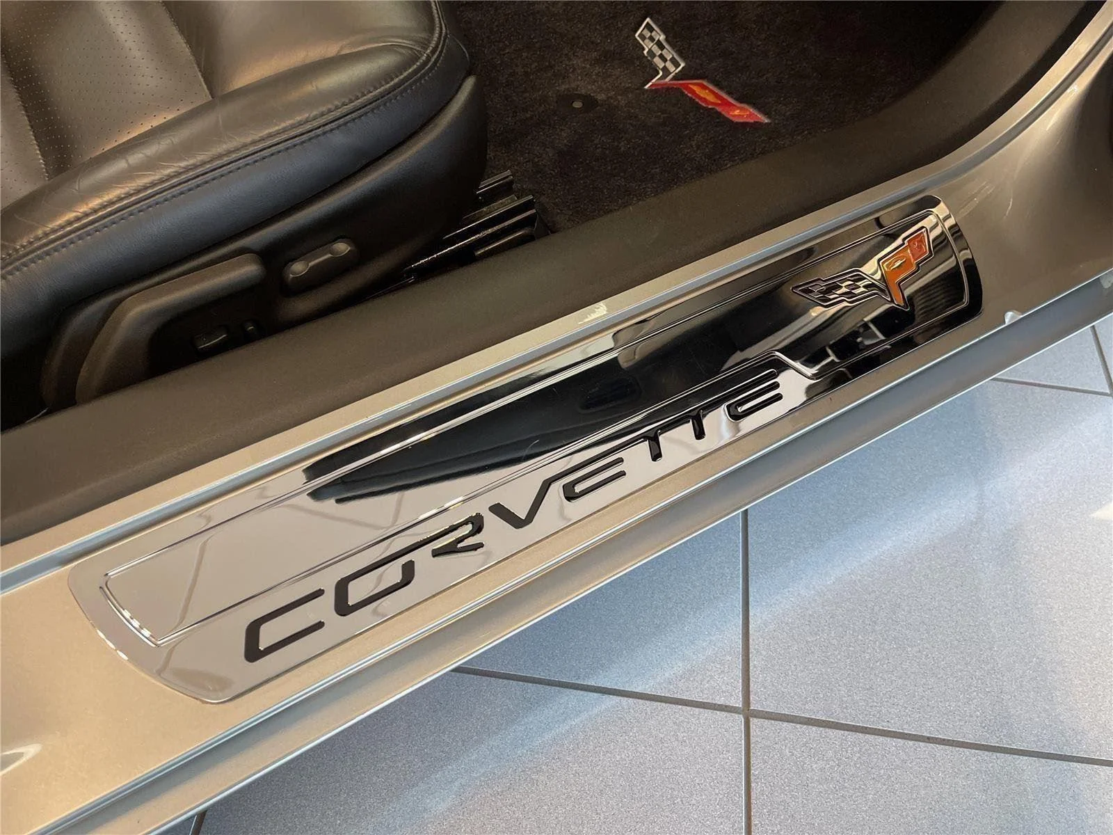 Used 2006 Machine Silver Metallic Chevrolet 2DR CONV image 34