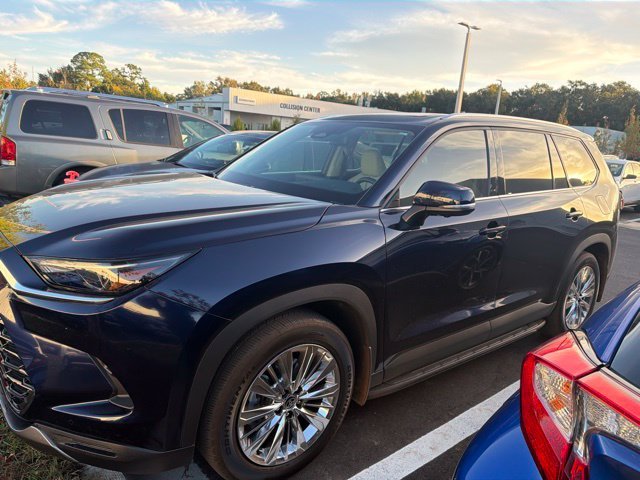Used 2025  Toyota Platinum image 2