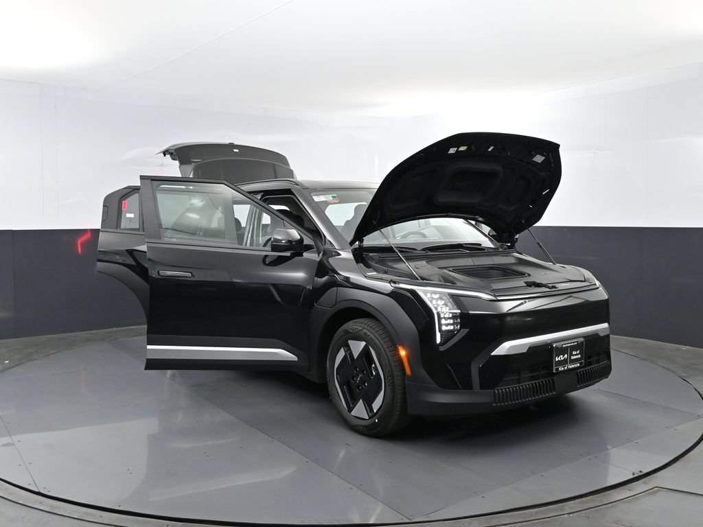 New 2027 Aurora Black Pearl Kia Wind image 29