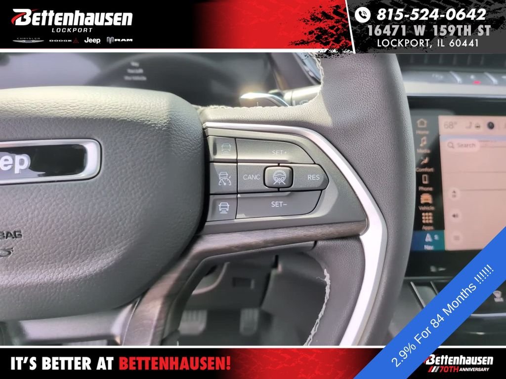 New 2026 Silver Zynith Exterior Paint Jeep Laredo Altitude image 21
