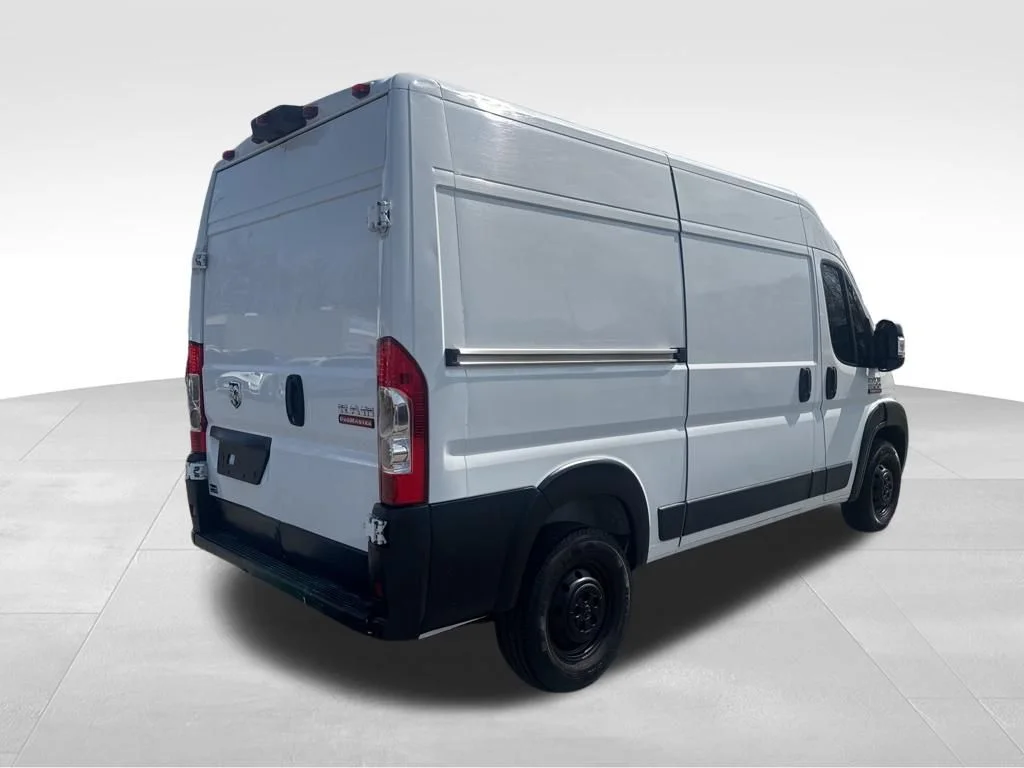 Used 2019 White Ram Base image 5