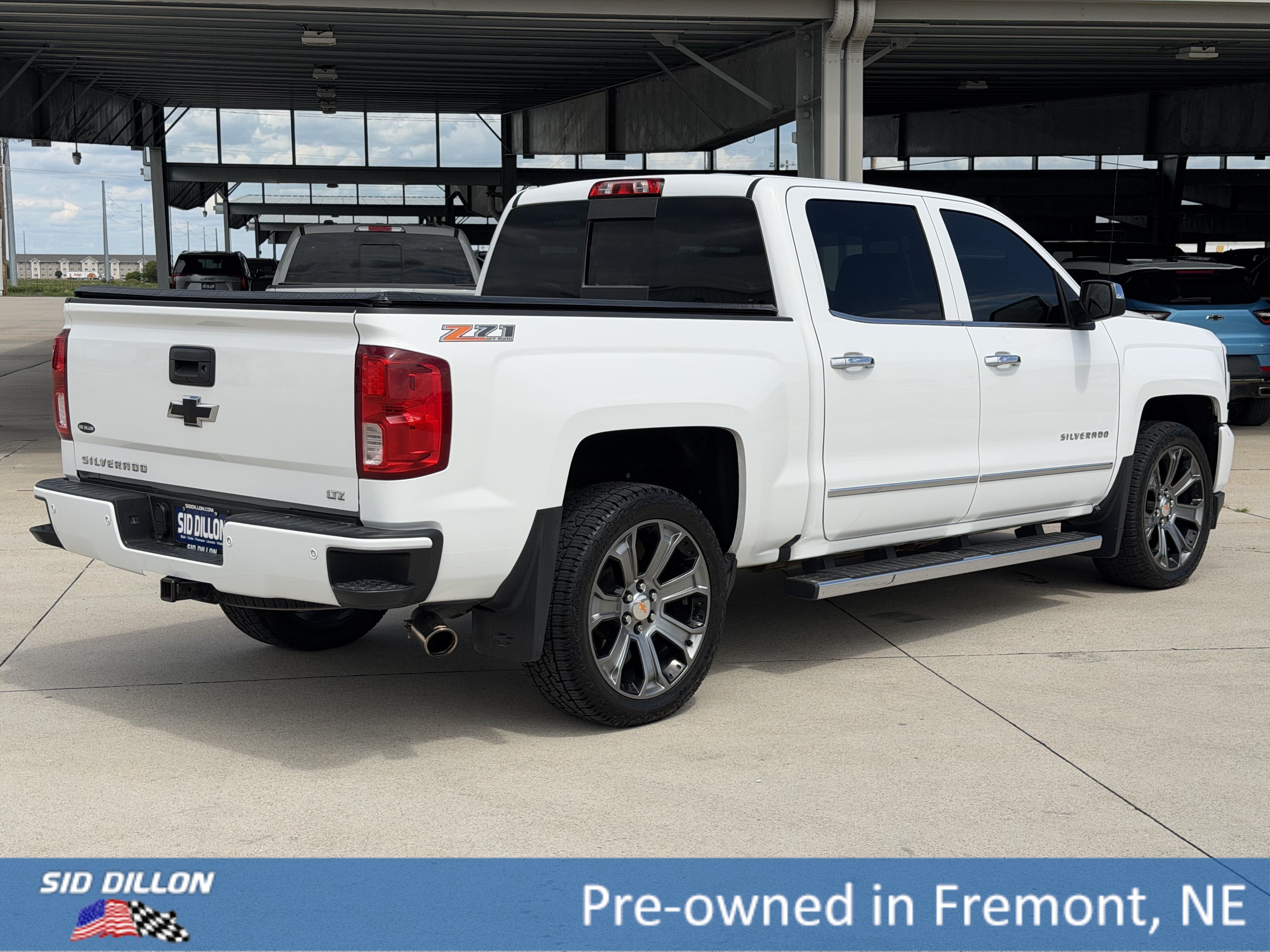 Used 2016 Summit White Chevrolet LTZ image 13