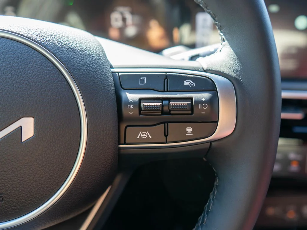 New 2026 Wolf Gray Kia GT-Line AWD image 18