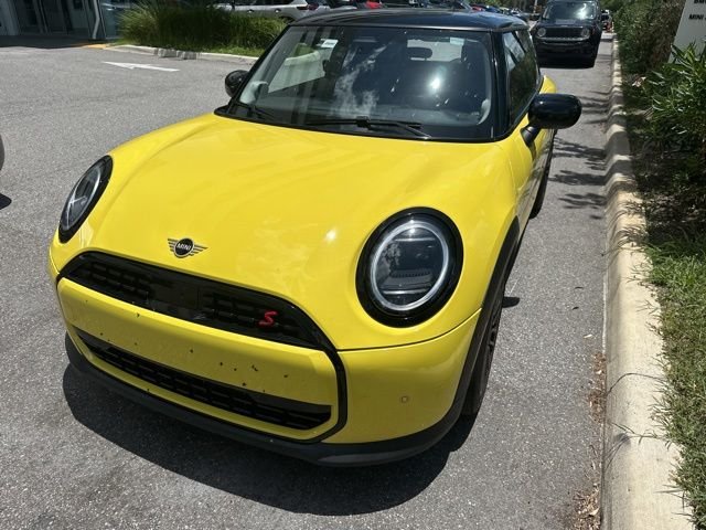 2025 MINI Hardtop Cooper S's photo