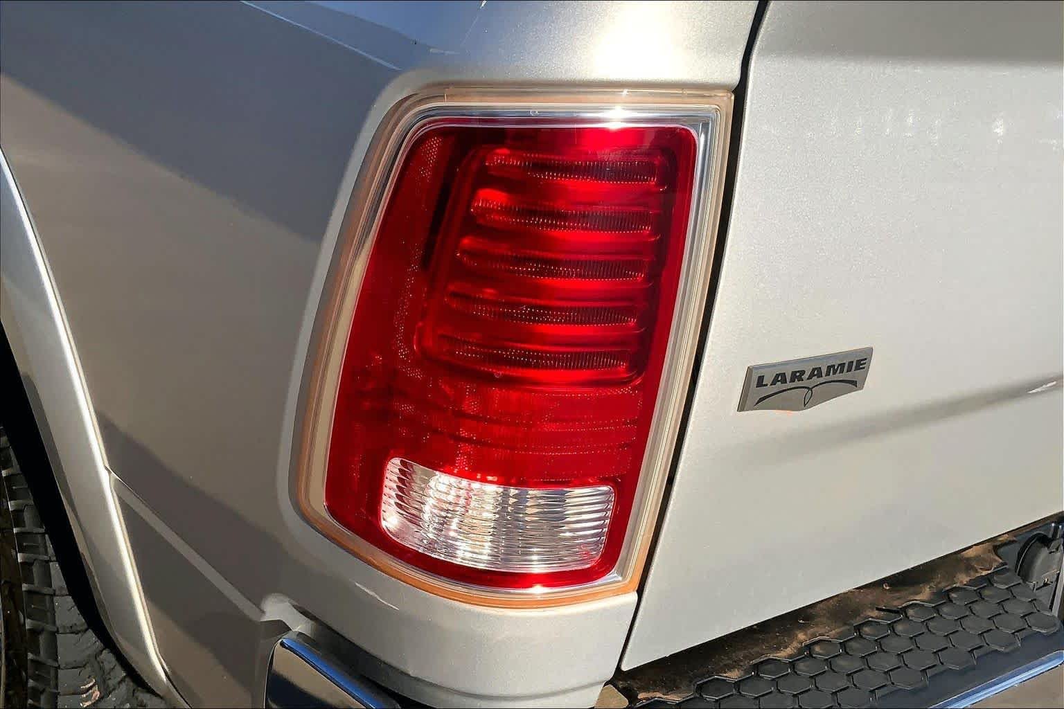 Used 2017 Bright Silver Metallic Clearcoat Ram Laramie image 27