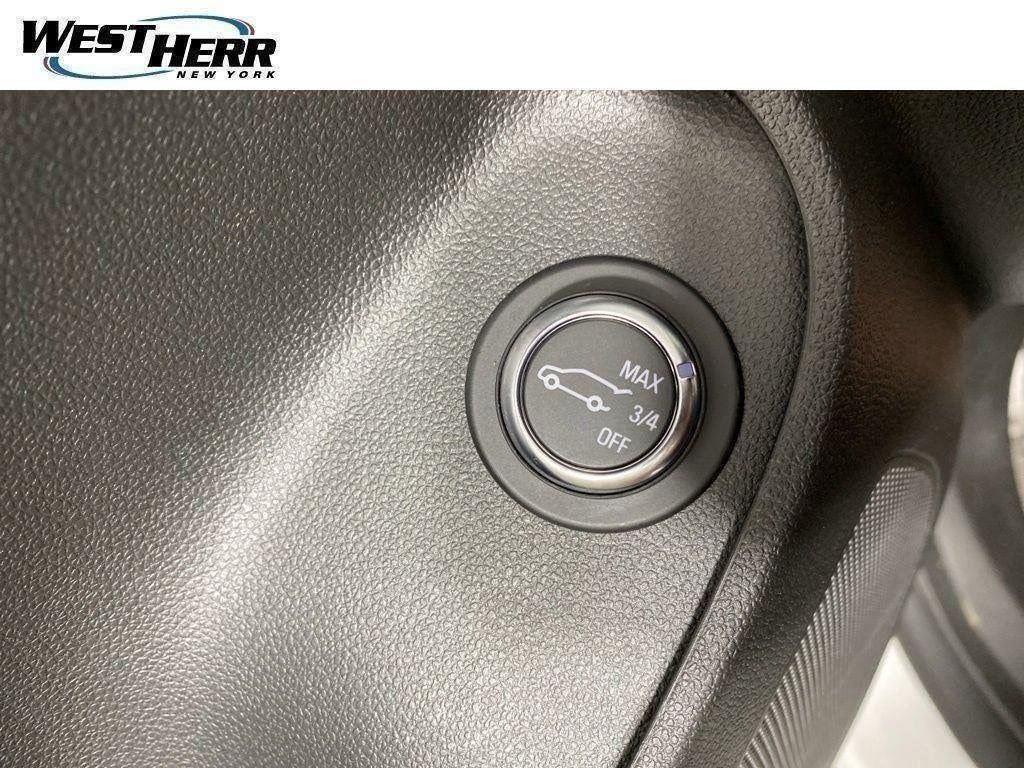 Used 2025 Summit White Buick Sport Touring FWD image 15