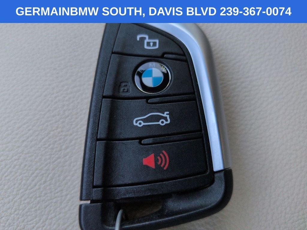Used 2023 Gray Metallic BMW sDrive30i image 32