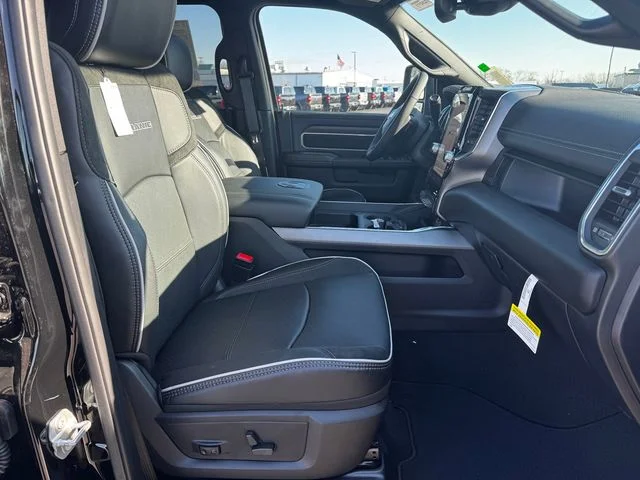 New 2026 Diamond Black Crystal Pearl-Coat Exterior Paint RAM LARAMIE image 14