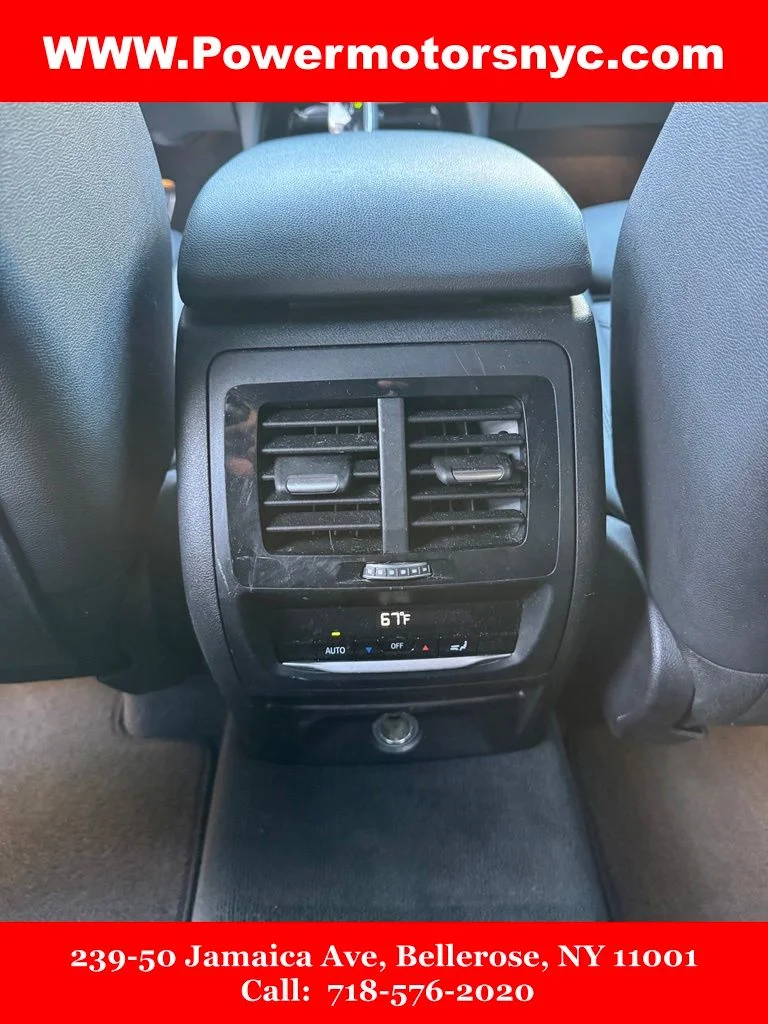 Used 2019 Black BMW xDrive30i image 31