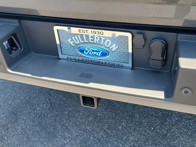New 2026 Carbonized Gray Metallic Ford XLT image 9