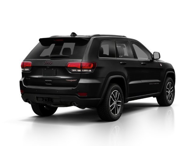Used 2018 Diamond Black Crystal Pearlcoat Jeep Trailhawk image 2