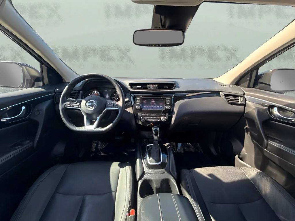 Used 2019 Black Nissan SL image 12