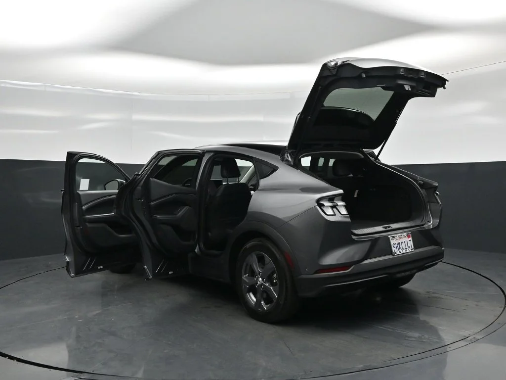 Used 2023 Gray Ford Select image 30