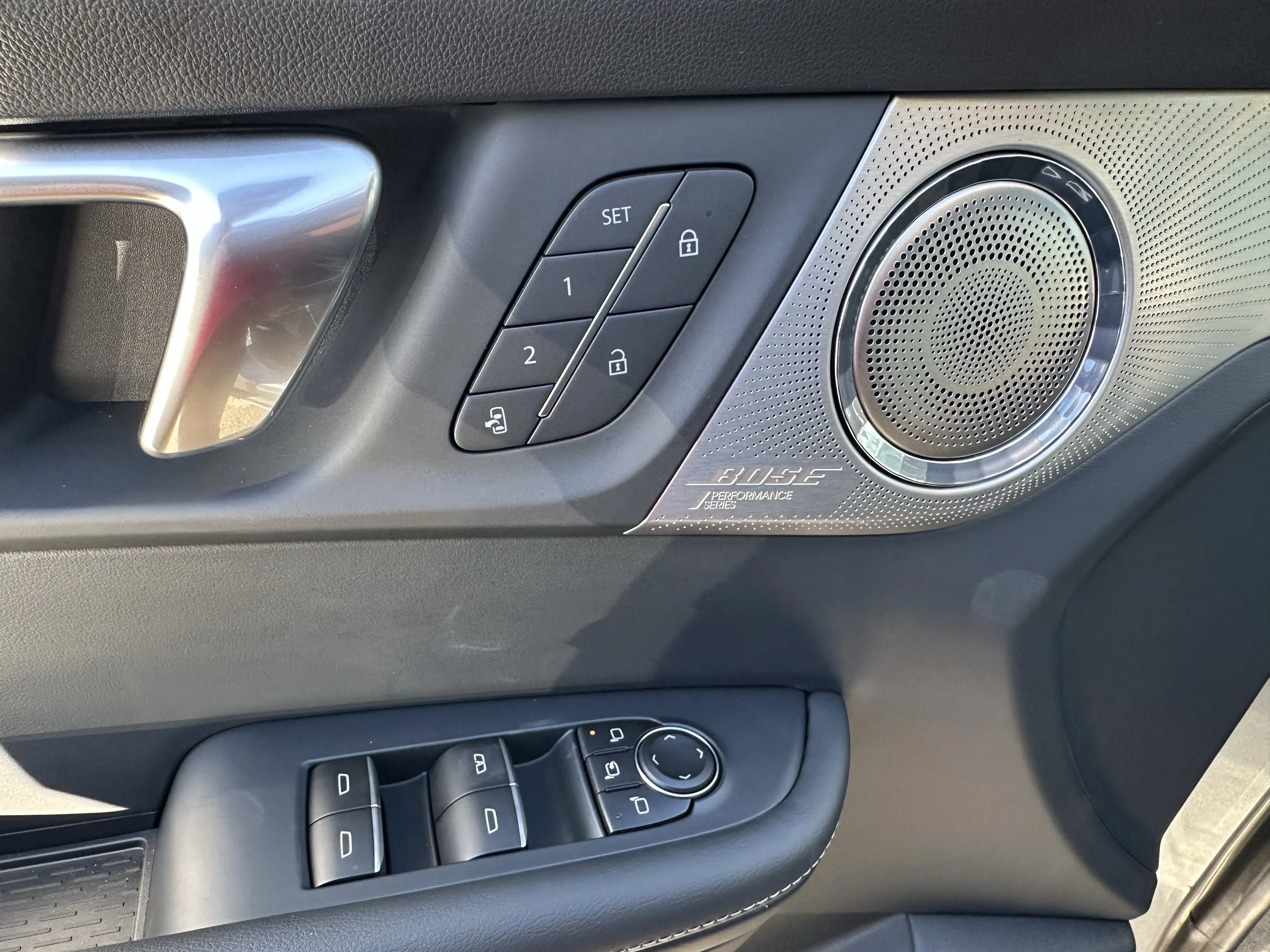 New 2026 Moonstone Grey Metallic Buick Avenir image 7