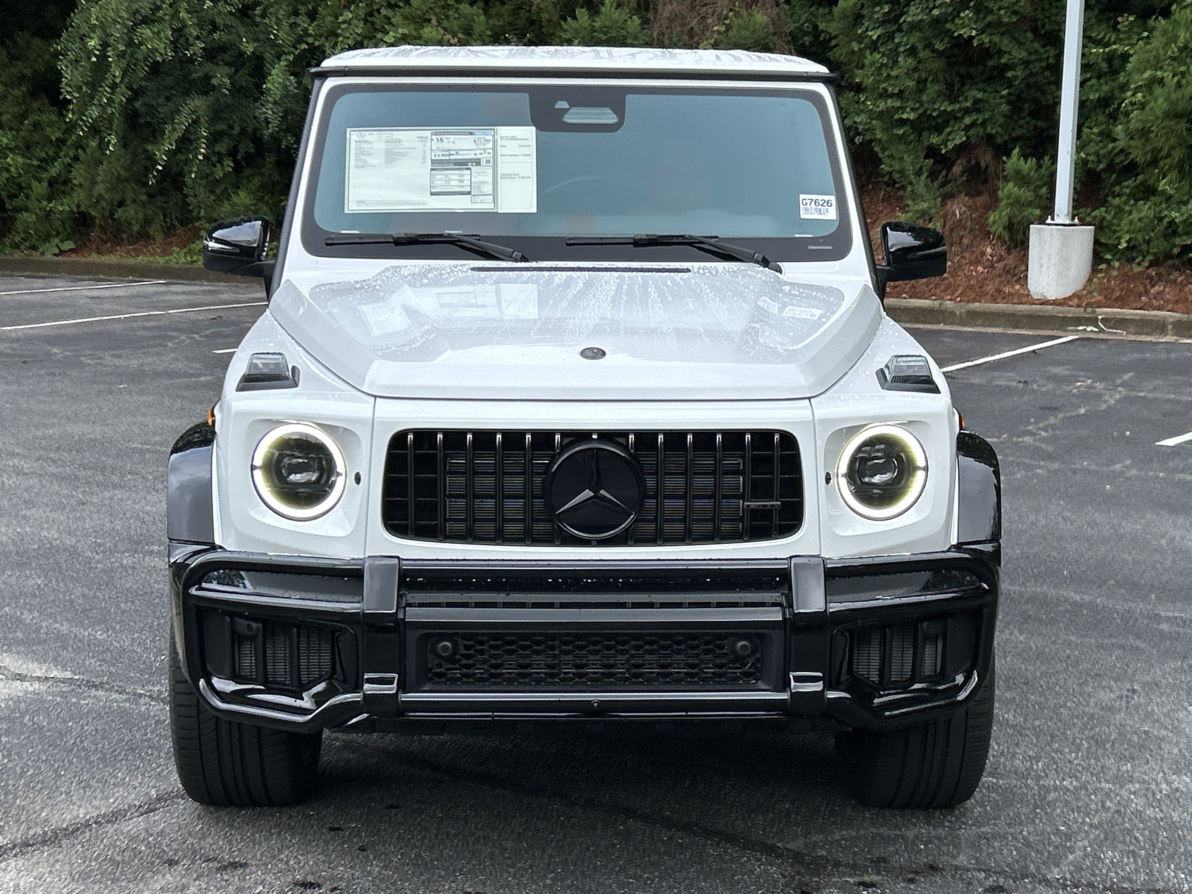 New 2027 MANUFAKTUR Moonlight White Metallic Mercedes-Benz AMG® G 63 SUV image 3