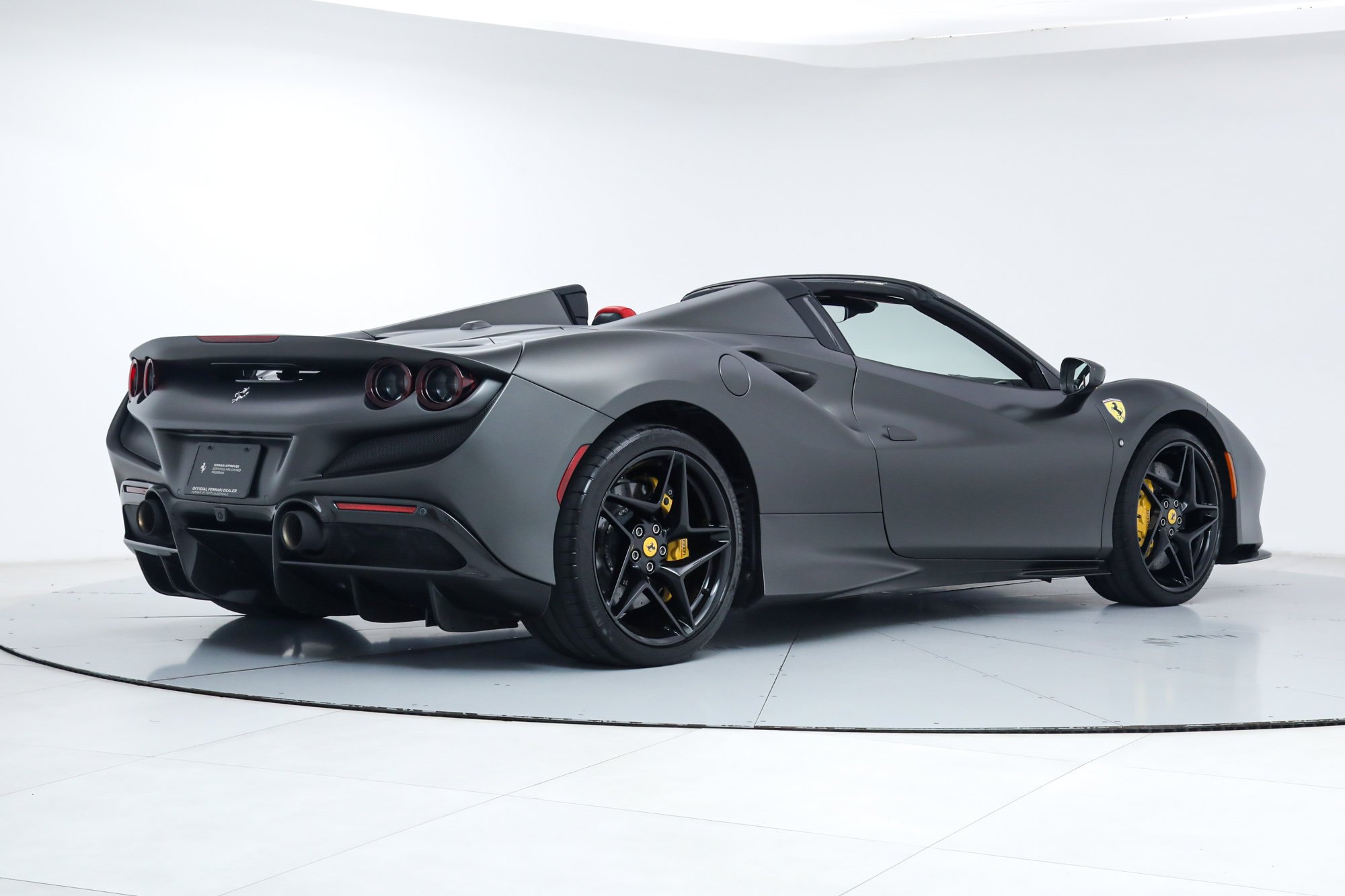 Used 2023 Gray Ferrari  image 3