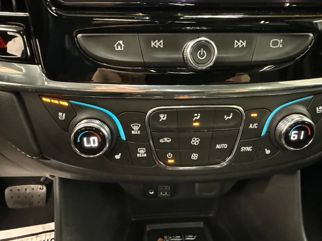 Used 2023 MOSAIC BLACK METALLIC Chevrolet Premier image 33