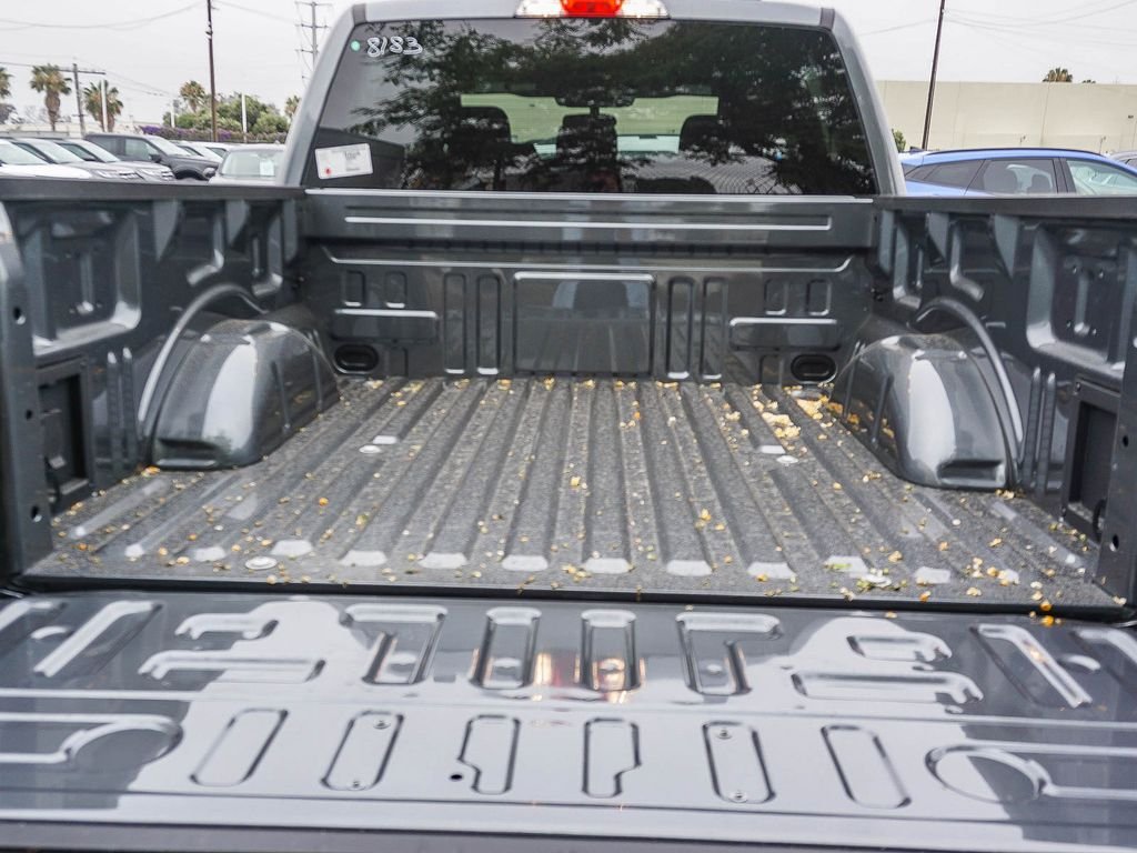 New 2026 Carbonized Gray Metallic Ford XLT image 24