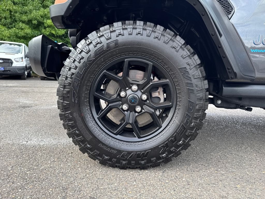 Used 2024 Granite Crystal Clearcoat Metallic Jeep Willys 4xe image 27