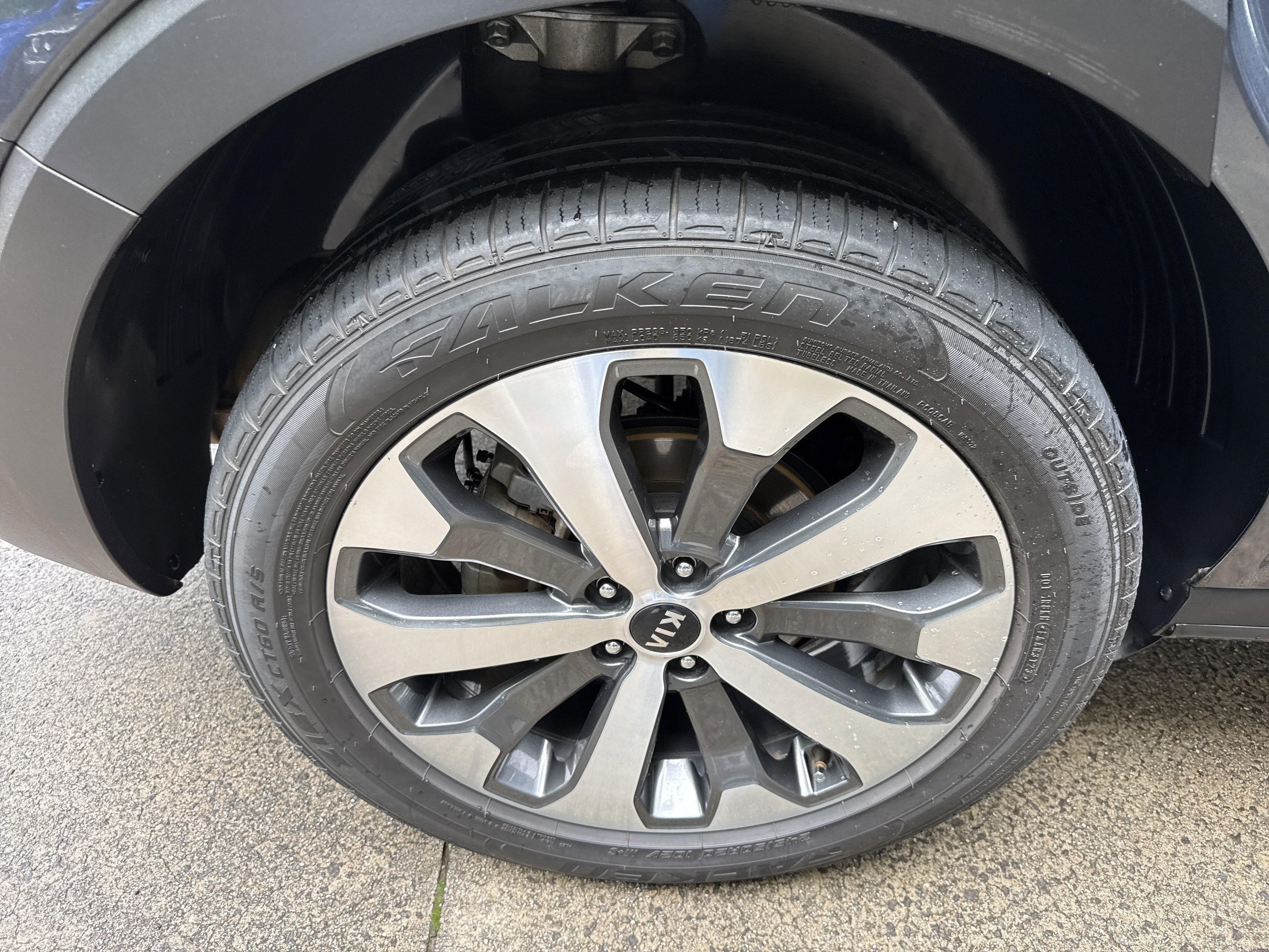 Used 2021 Gravity Grey Kia S image 17