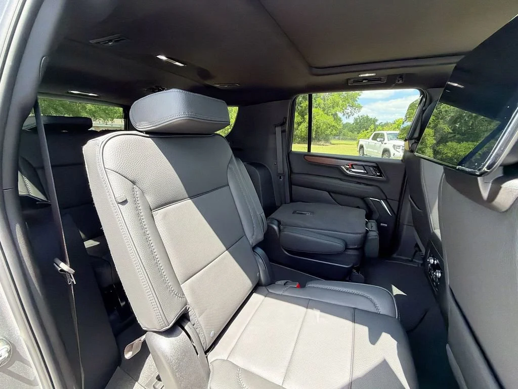 2026 GMC Yukon XL Denali - Photo 32