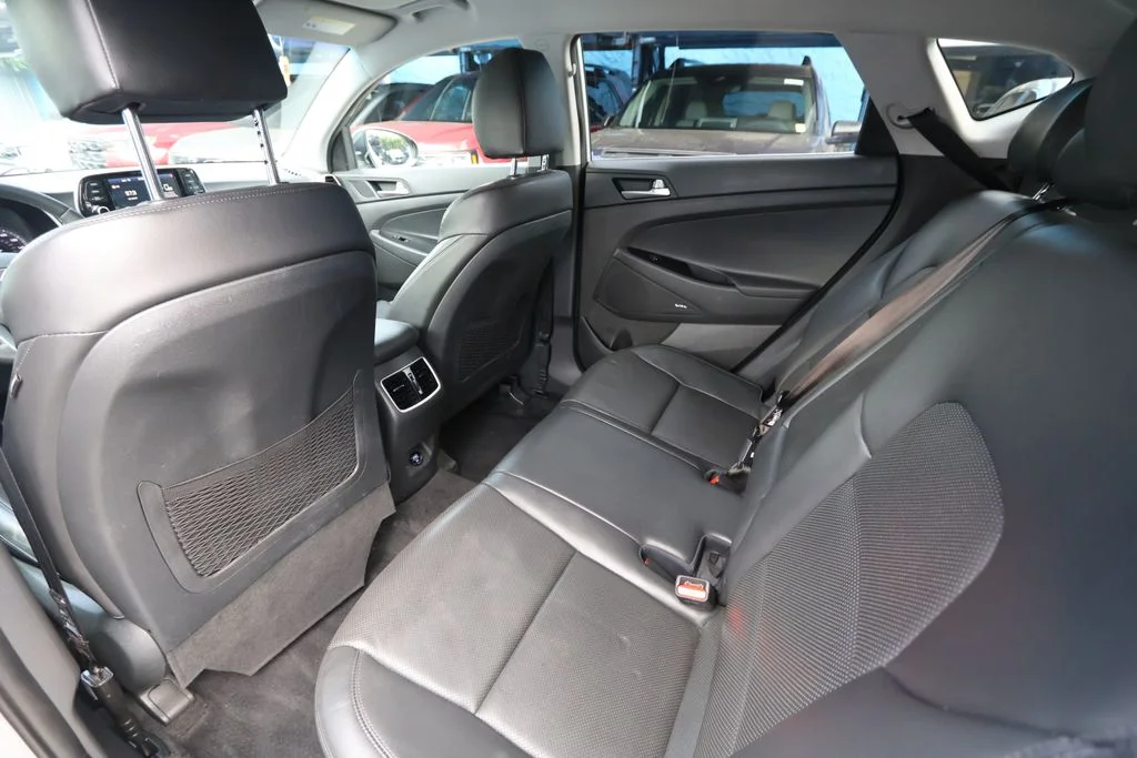 Used 2020 Silver Hyundai Limited image 26