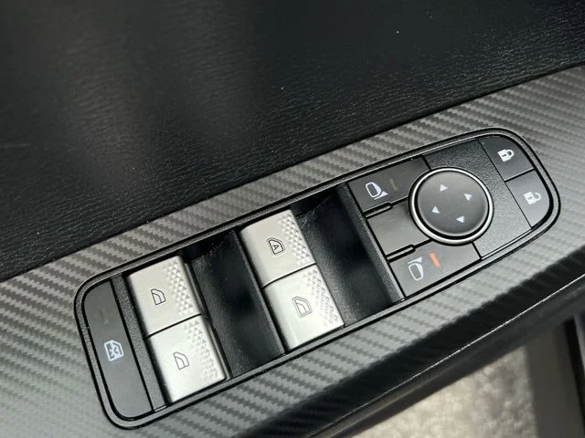 Used 2025 Black Mitsubishi ES image 34