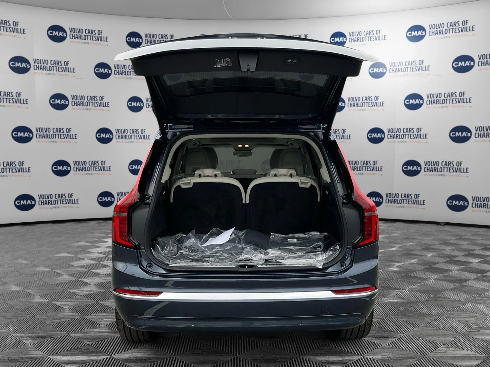 2026 Volvo XC90 Ultra - Photo 11