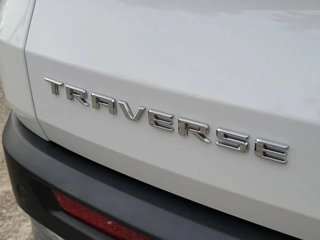2025 Chevrolet Traverse LT - Photo 7