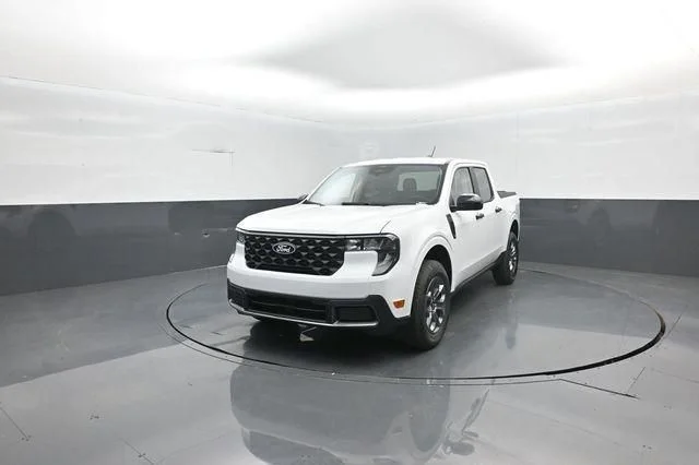 New 2026 Oxford White Ford XLT image 4